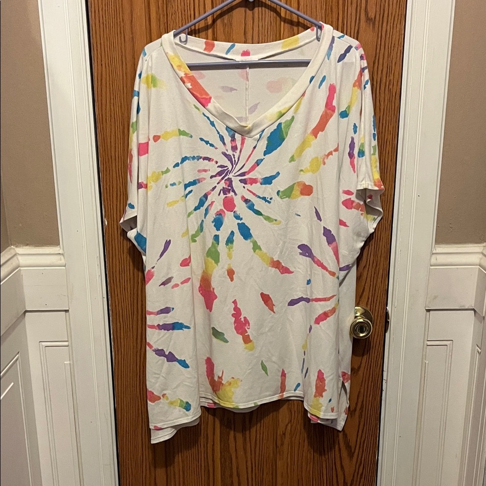 ODDY Colorful Swirl Short Sleeve Tee